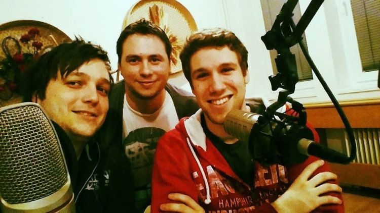 Nejc Drobnič na radiu Urban z znanima gostoma.