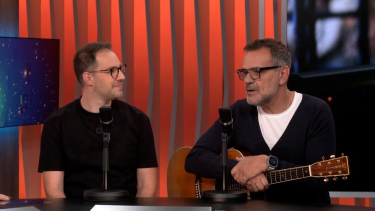 AKTUAL TV - 16-9.00_00_45_09.Still001.jpg