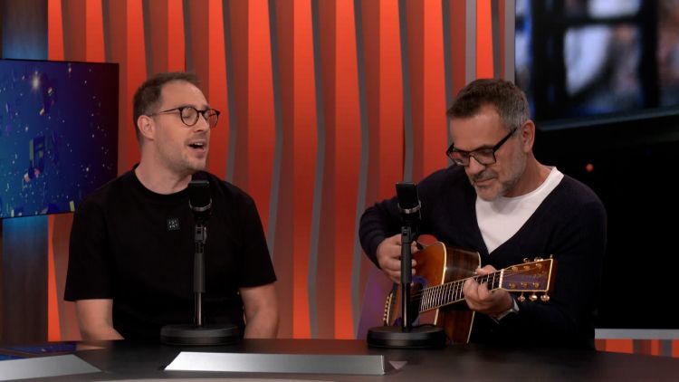 AKTUAL TV - 16-9.00_01_53_10.Still002.jpg