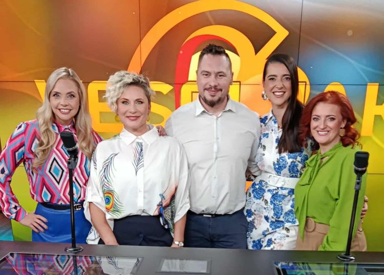 Bepop so pesem premierno predstavile na Veseljaku.