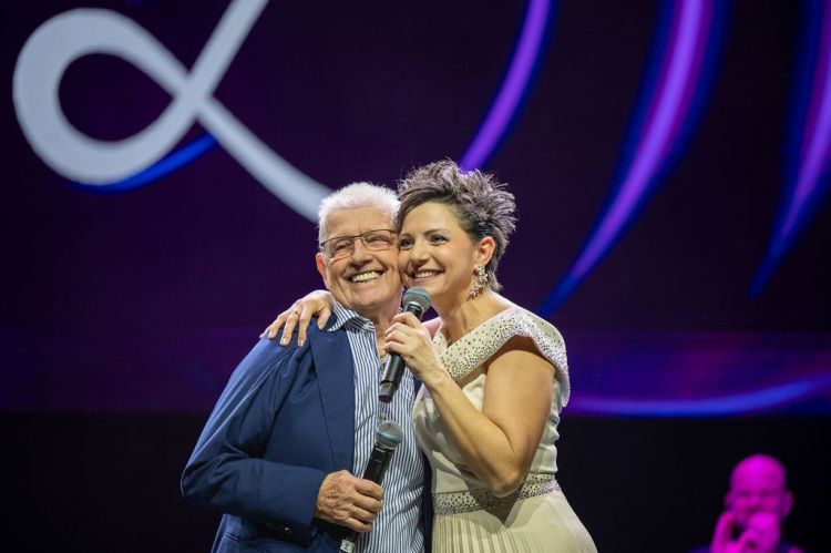 Tanja Žagar je na koncertu zapela tudi s svojim očetom.