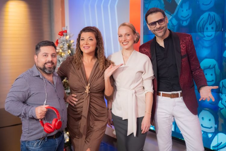 Tokratna družba oddaje Z Jasno! in glasno: Jasna Kuljaj, Nika Urbas, Iztok Gartner in Sašo Dobnik