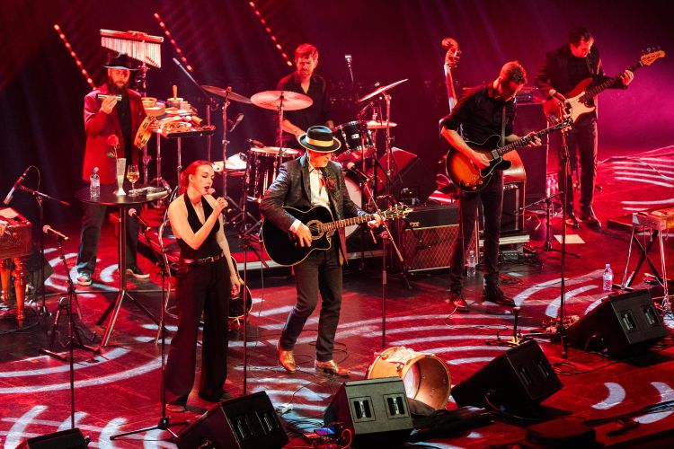 Vlado na odru, s hčerko Ajdino, ki je praznovala rojstni dan.