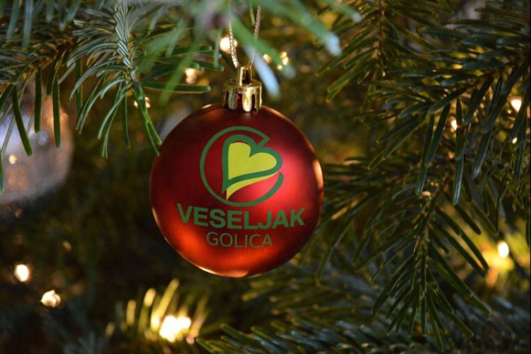 Vesele praznike vam želi TV Veseljak Golica