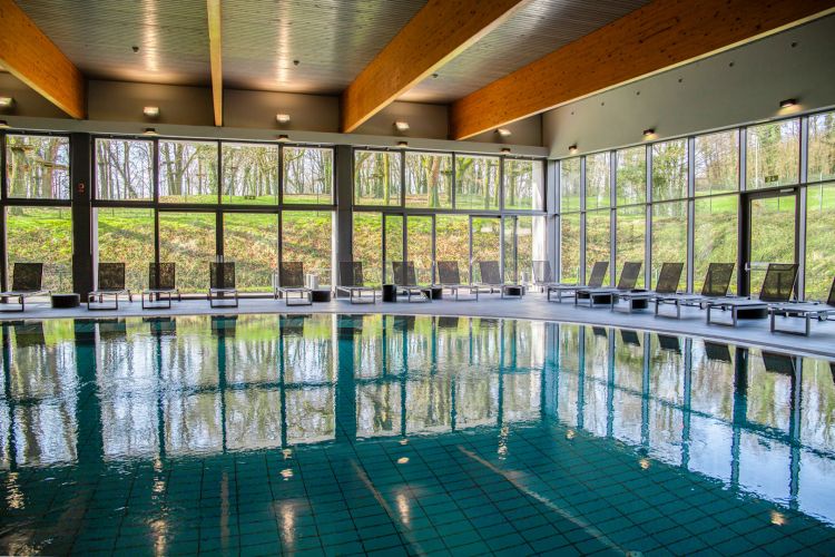 Hotel Sport_Otocec_bazen-7 (2).jpg