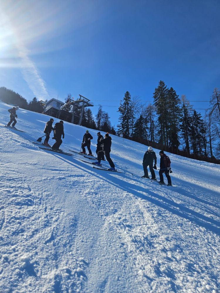 Snežna kontrola Mednarodne smučarske zveze