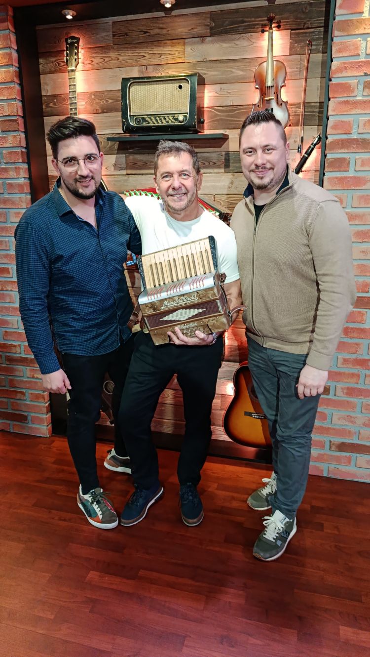 Nasmejan, čustven in iskren - Boris Lah