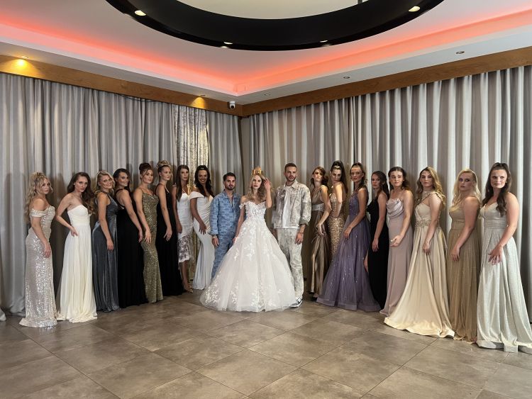 Strokovna komisija bo ob koncu dneva izbrala najbolj prepričljivo preobrazbo