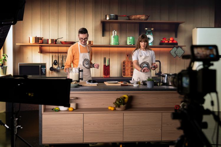 Brina in njen pomočnik Lovro.