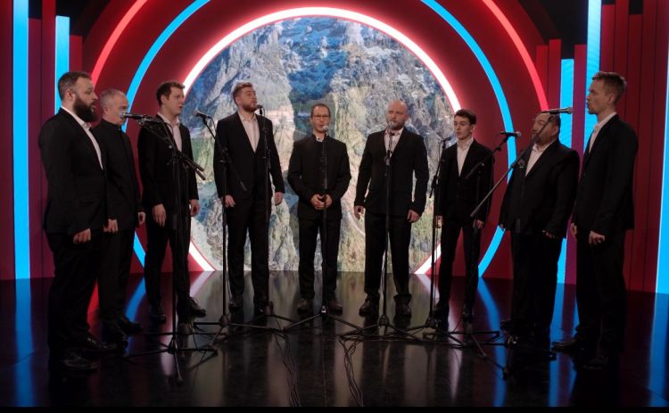 Nocoj bo za nas prepevala vokalna skupina Alikvot