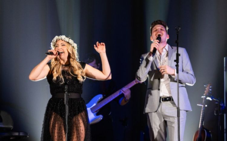 Zakonca Steklasa čaka delovna in glasbeno obarvana pomlad.