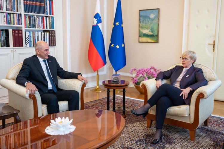 UV2 jansa pirc musar Bostjan Podlogar.jpg