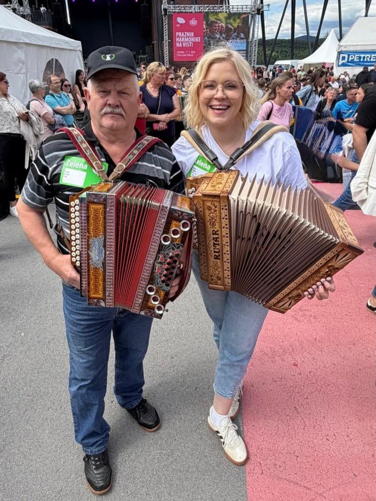 Darja z očetom.jpg