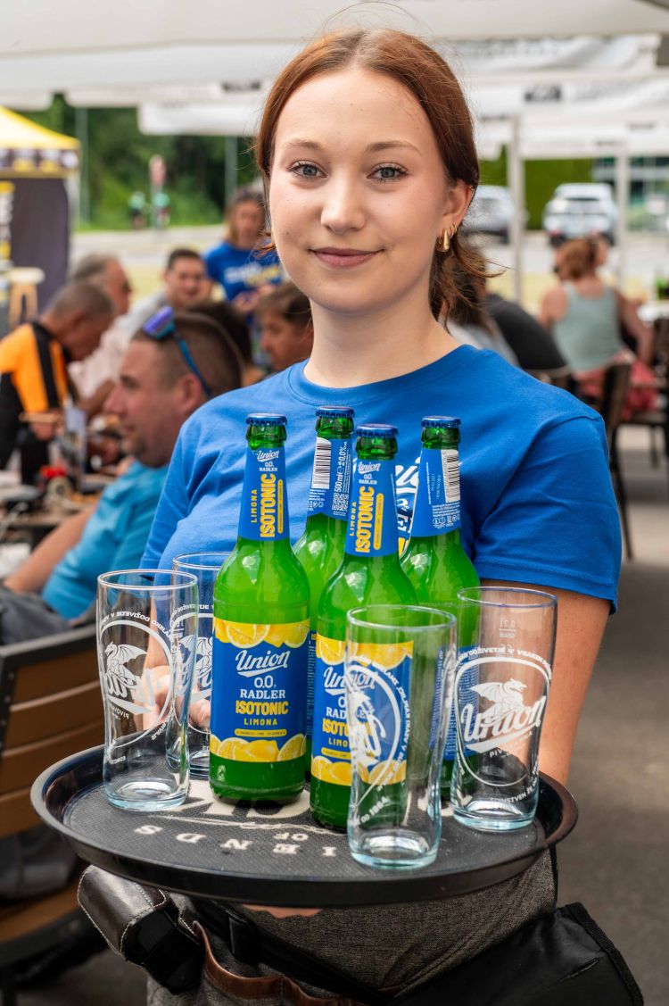 Osvežitev za vztrajne kolesarje na ISO točkah: Union Radler 0.0 Isotonic v posebni akciji, 3 + 1 gratis.