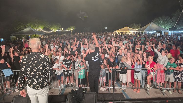Aktualova galama ter skupina Mambo Kings sta združila moči in poskrbela za eksplozijo zabave.