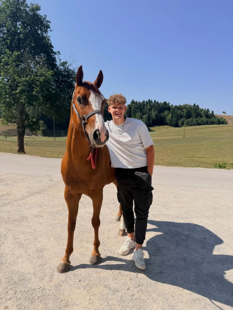 Gašper Šinkovec je postal ponosni lastnik rodovniškega QUARTER HORSE kastrata BULLYa.