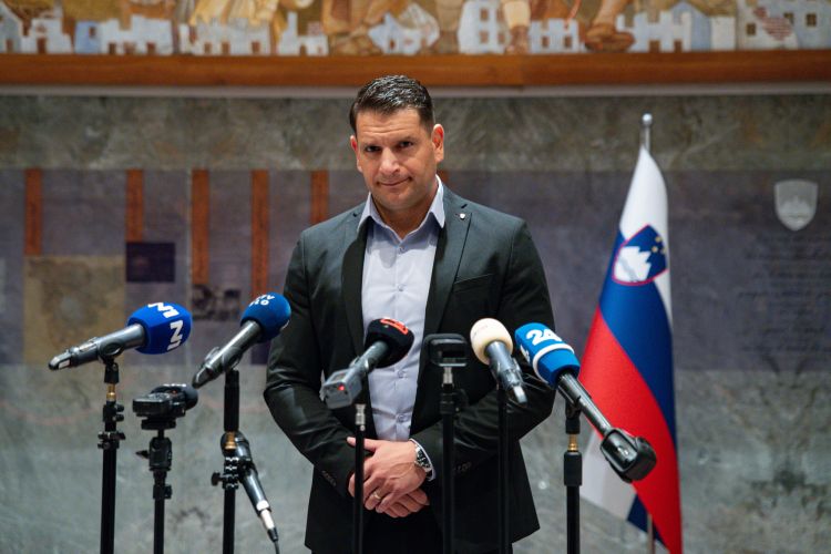 zoran stevanovic.jpg