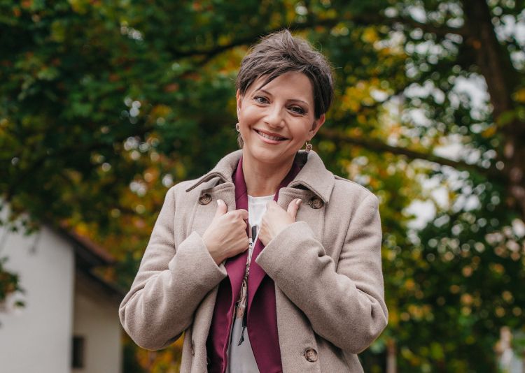 Optimizem in pozitiven pogled na življenje ostajata njeni glavni vodili.