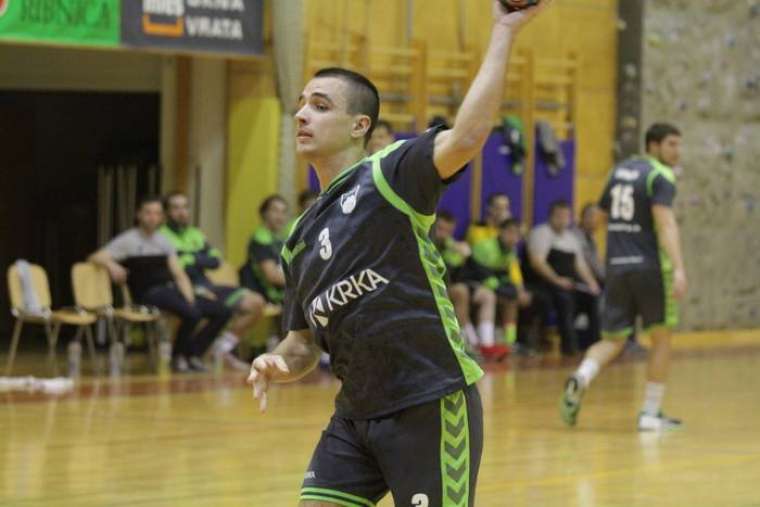 Brez opisa