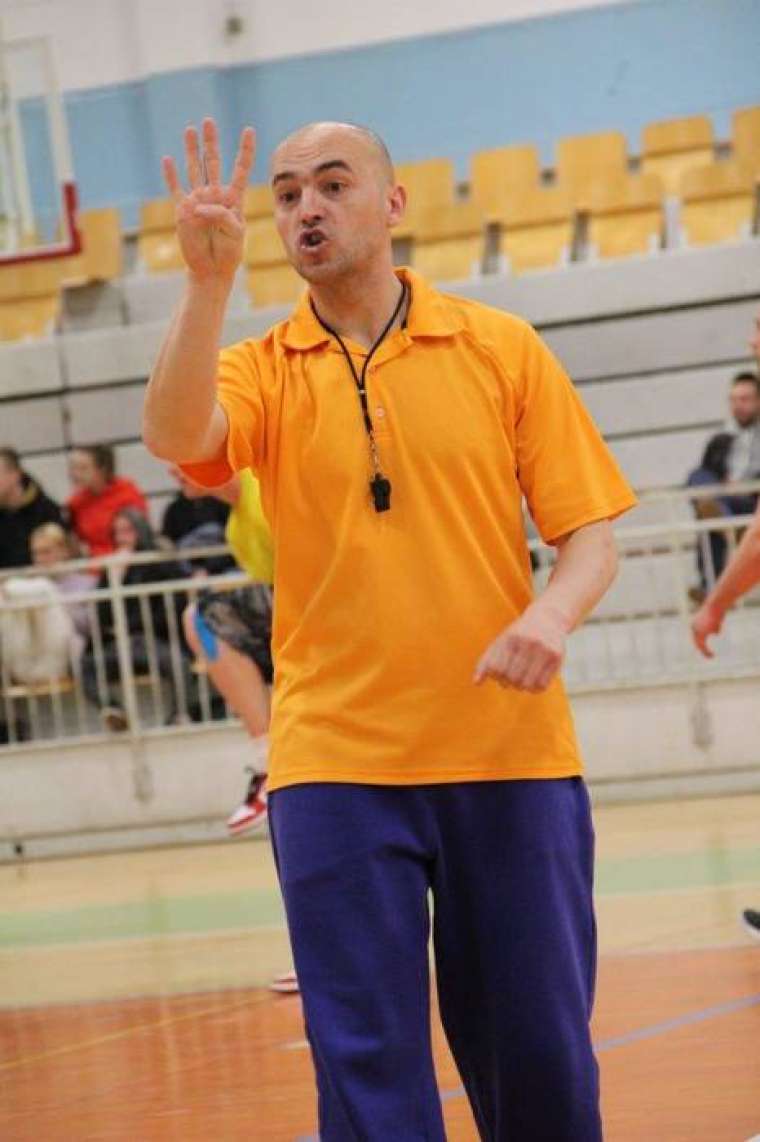 Brez opisa