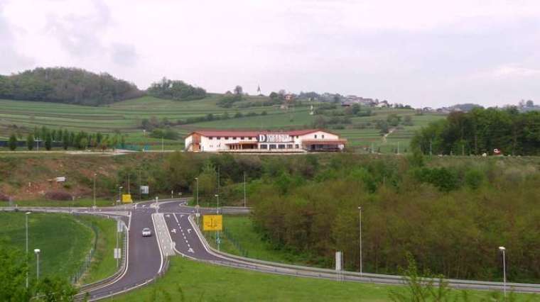 Brez opisa