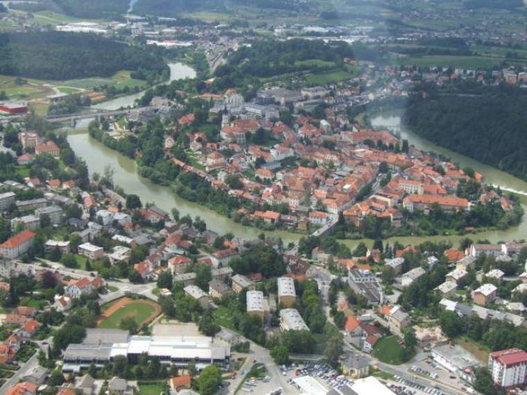 Brez opisa