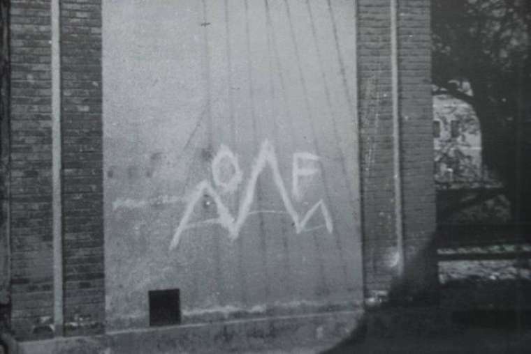 Brez opisa