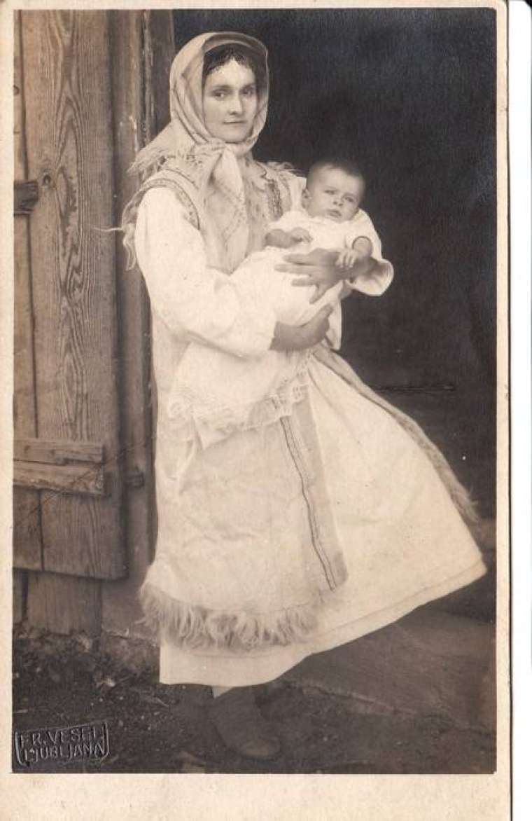Brez opisa