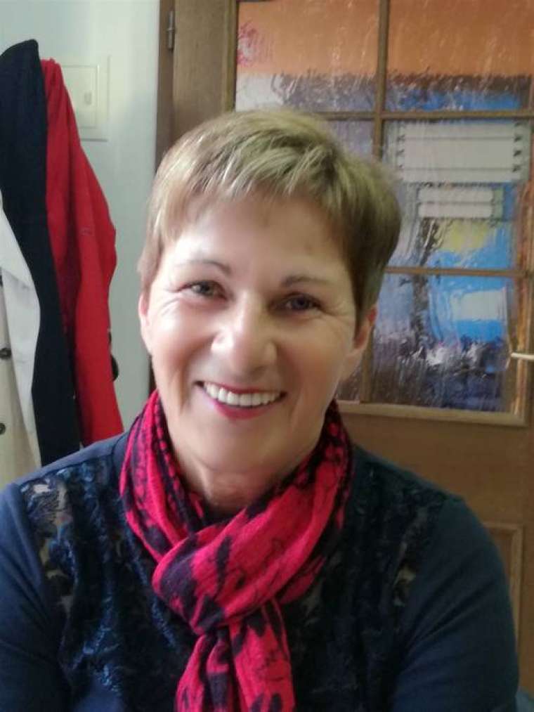 Brez opisa
