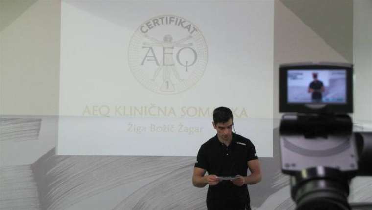 Brez opisa