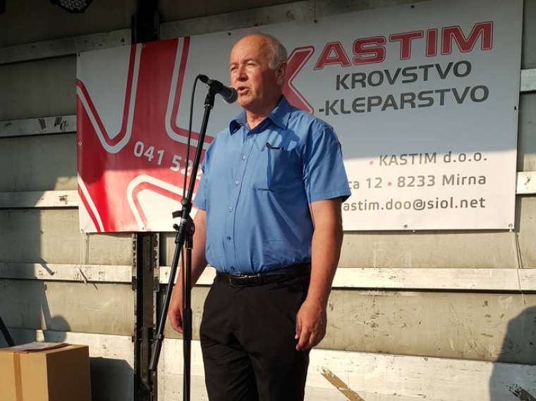 Brez opisa