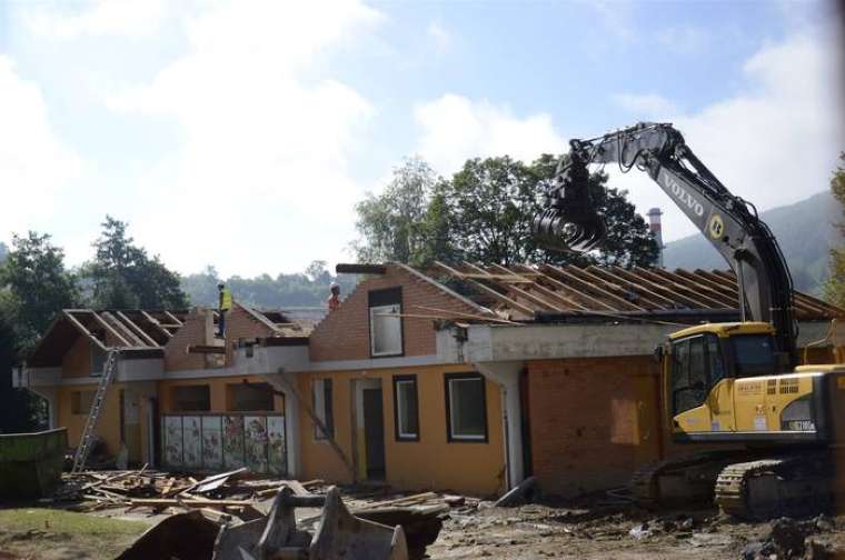 Rušenje starega vrtca
