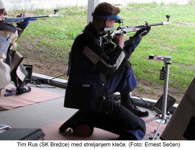 Brez opisa