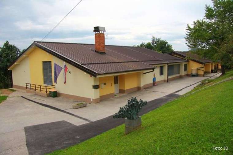 Brez opisa