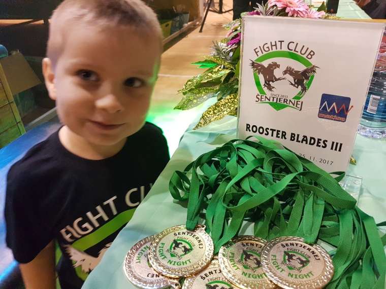ROOSTER BLADES