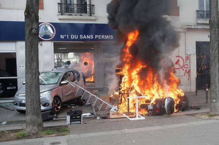 1. maj, pariz, demonstracije