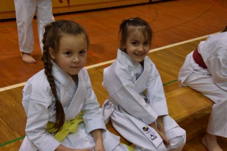 Karateistke 2