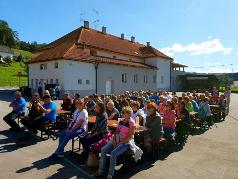 na-veliki-loki-uradno-odprli-gozdno-cesto