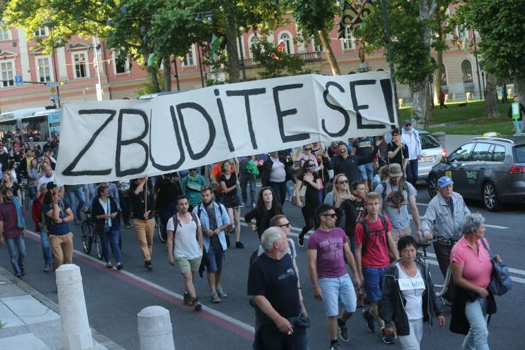 protest vlada ljubljana pl12