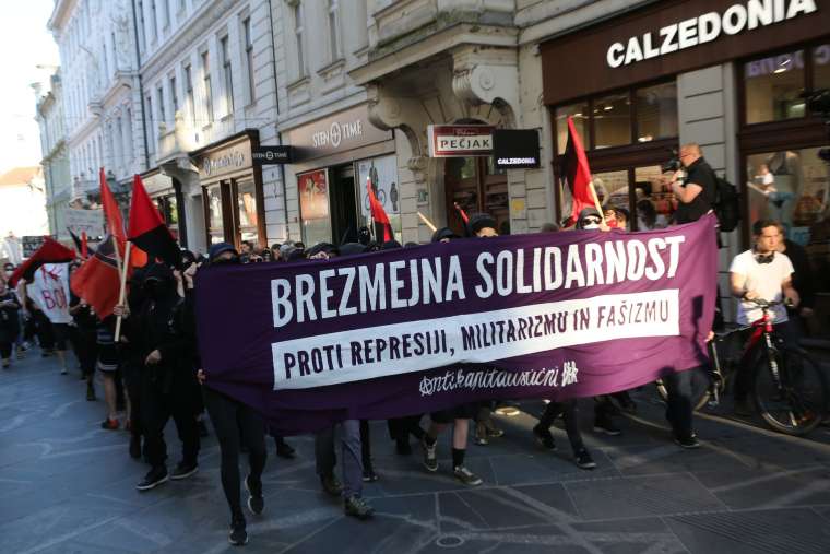 protest vlada ljubljana pl16