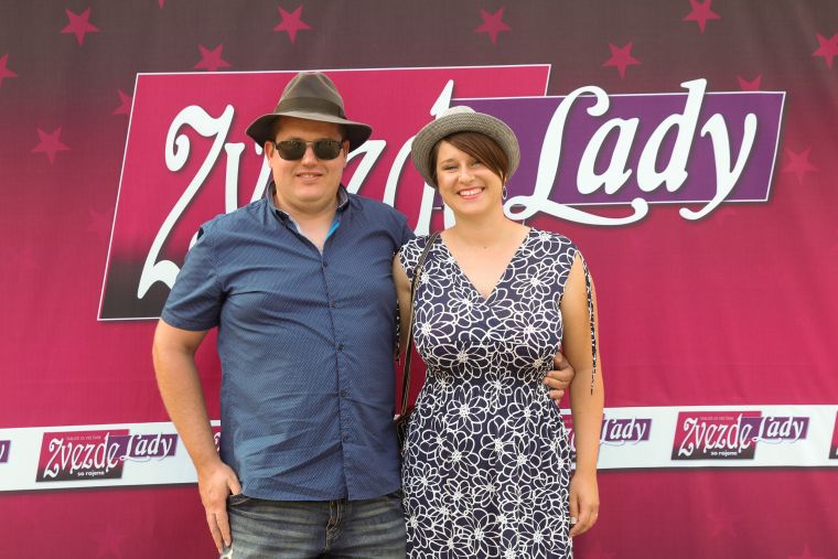 Glavno vlogo so igrali klobuki in klobučki.