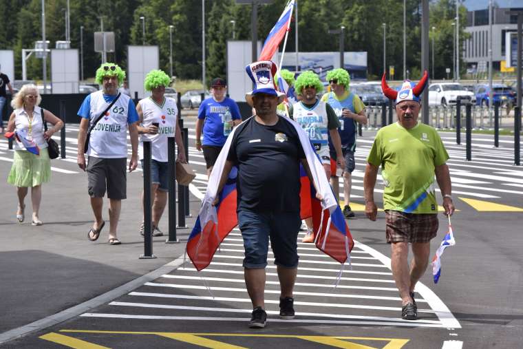 navijaci brnik kosarka bobo