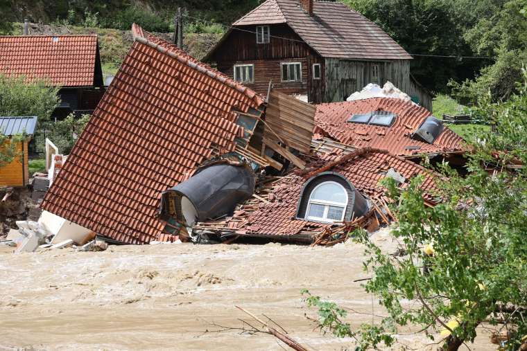 prevalje poplave meza neurje pl