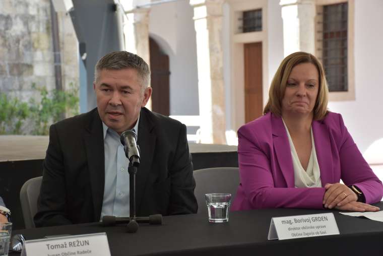 novinarska-konferenca-občin-zasavja-in-posavja-pred-prihodom-slovenske-bakle-v-vseh-10-občin