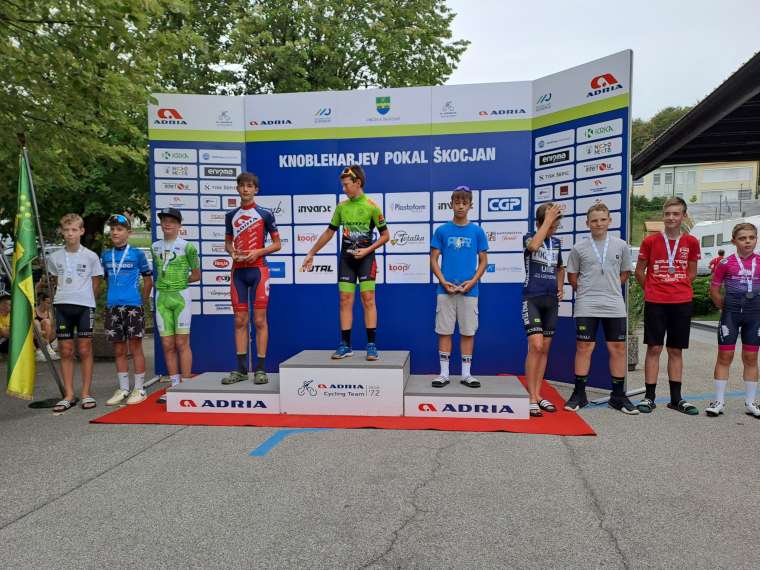 nik-pust-in-anže-mede-v-škocjanu-poskrbela-za-dvojno-zmago