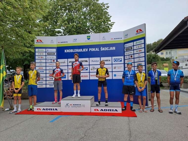 nik-pust-in-anže-mede-v-škocjanu-poskrbela-za-dvojno-zmago