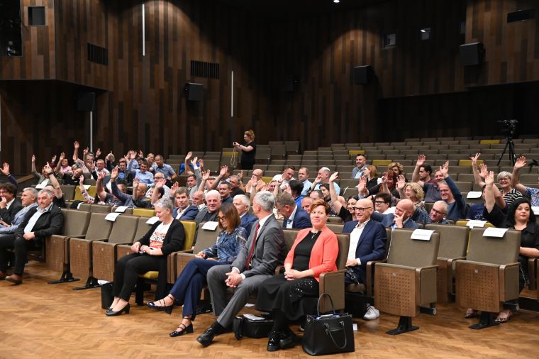 skupna-seja-obcinskih-svetov-posavskih-obcin-o-projektu-jek2