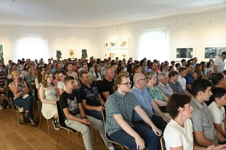 zupan-sprejel-najuspesnejse-ucence-in-dijake