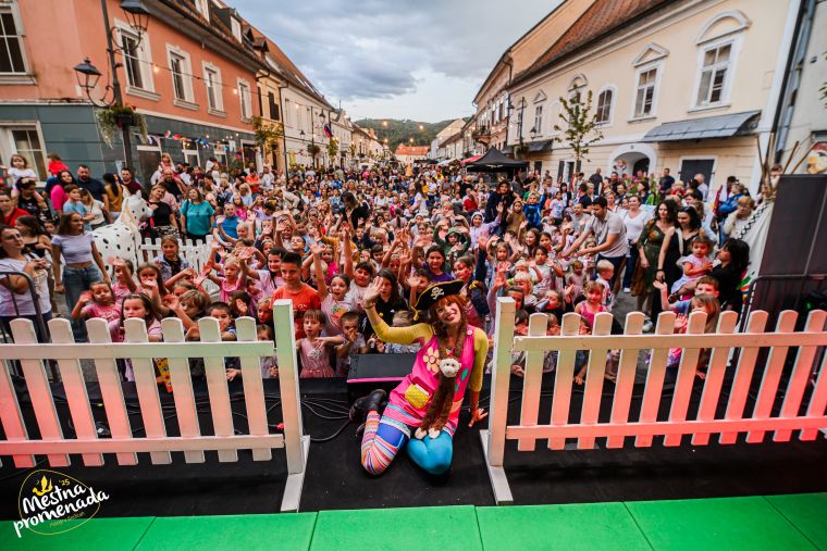 mestna-promenada-brezice-2025