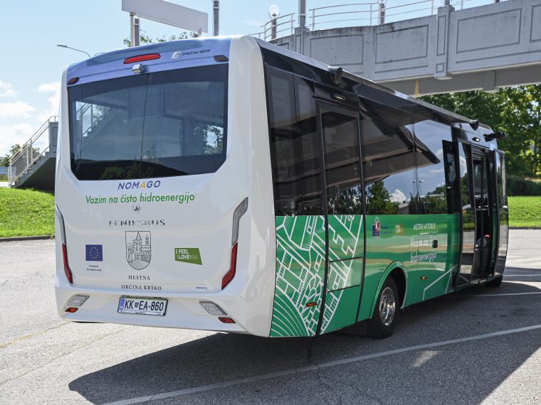 krski-elektricni-avtobus